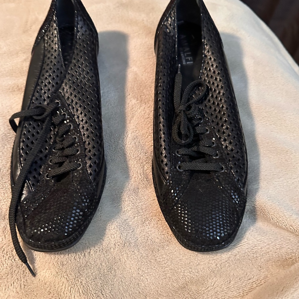 Rangoni Black Perforated women shoes